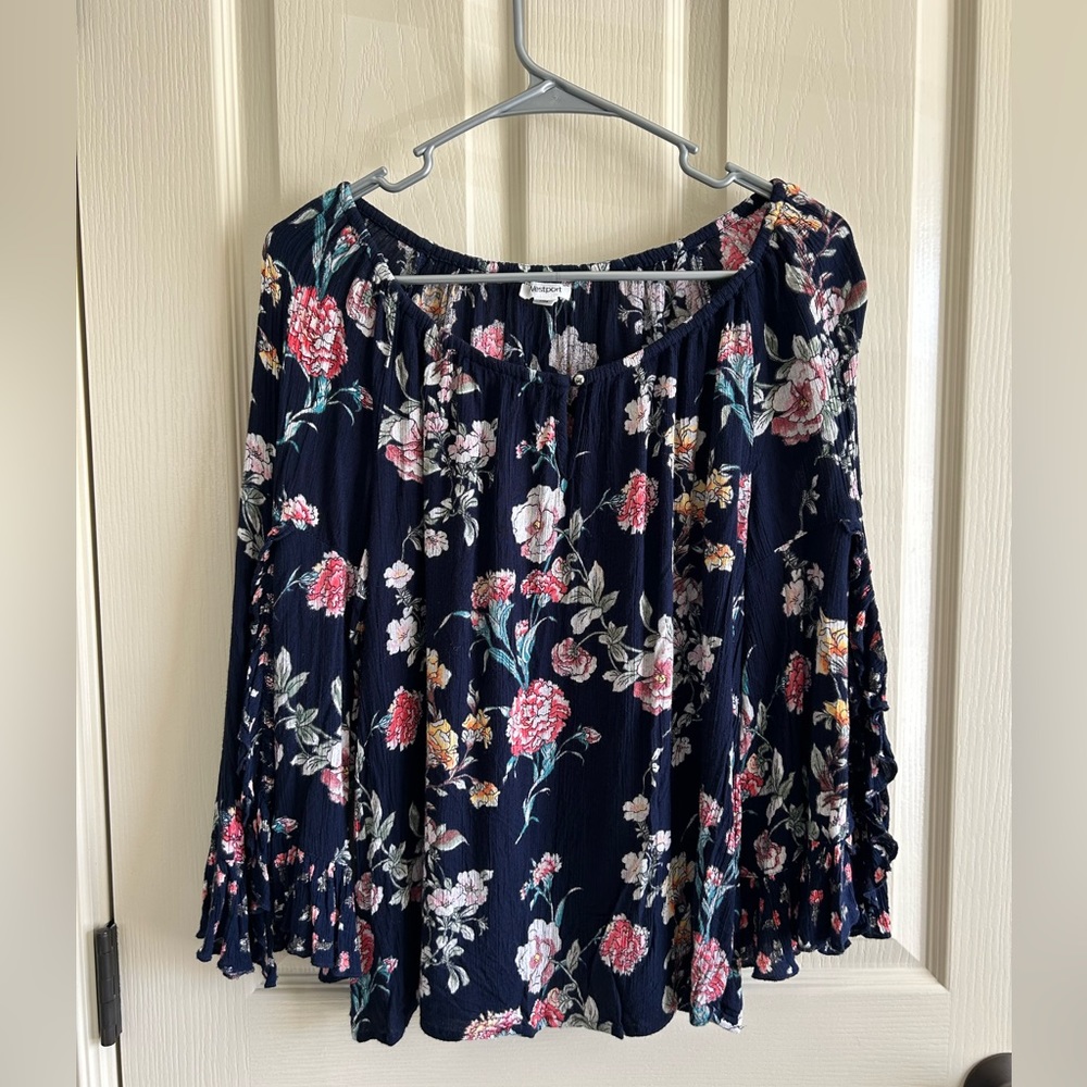 Westport Floral Women's Top - Navy and Pink Size Large